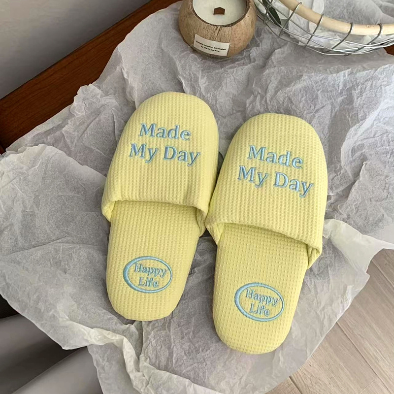【Nye】Waffle-Style~Home Slippers with Embroidery, Cotton Slippers, Silent and High-End Feel, Lightweight for Spring and Autumn, Couple's Slippers