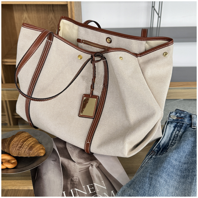 A Luxurious Canvas Bag That Can Be Carried Comfortably~ Large Capacity Can Hold All Kinds of Things! Tote Bag 1602