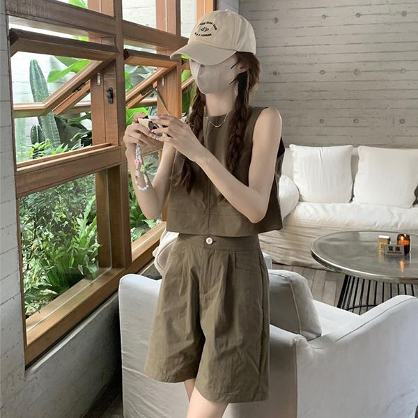 Sleeveless Casual Suit, Loose Vest Top, Women's 2025 New High-Waisted Wide-Leg Shorts, Summer Two-Piece Set Sleeveless Casual Suit, Loose Vest Top, Women's 2025 New High-Waisted Wide-Leg Shorts, Summer Two-Piece Set