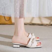 (M Hot) V Thick Heel Slippers Womens Summer Outerwear Fashion Year New Summer High-Grade Womens Sandals Slippers Large Size 4