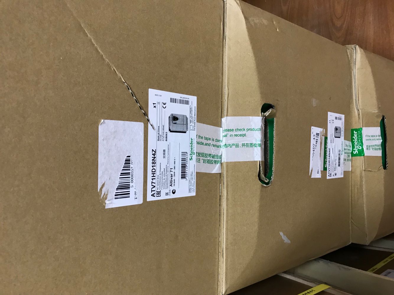 Schneider inverter ATV71HD18N4Z 380～480V simple panel EMC new original