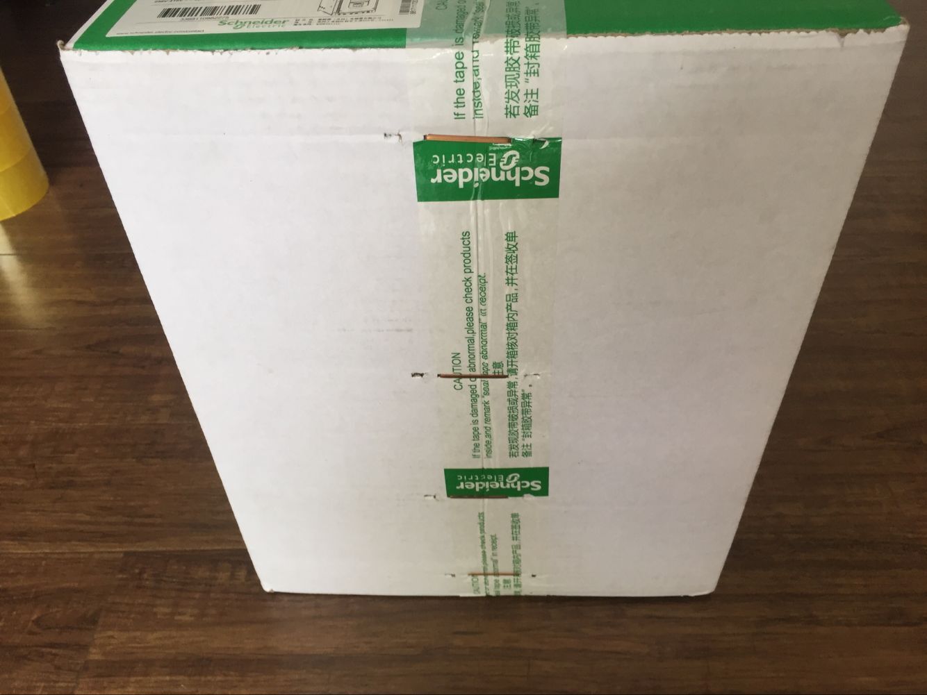 Schneider frequency converter ATS48D62Q brand new original fake one lost ten   