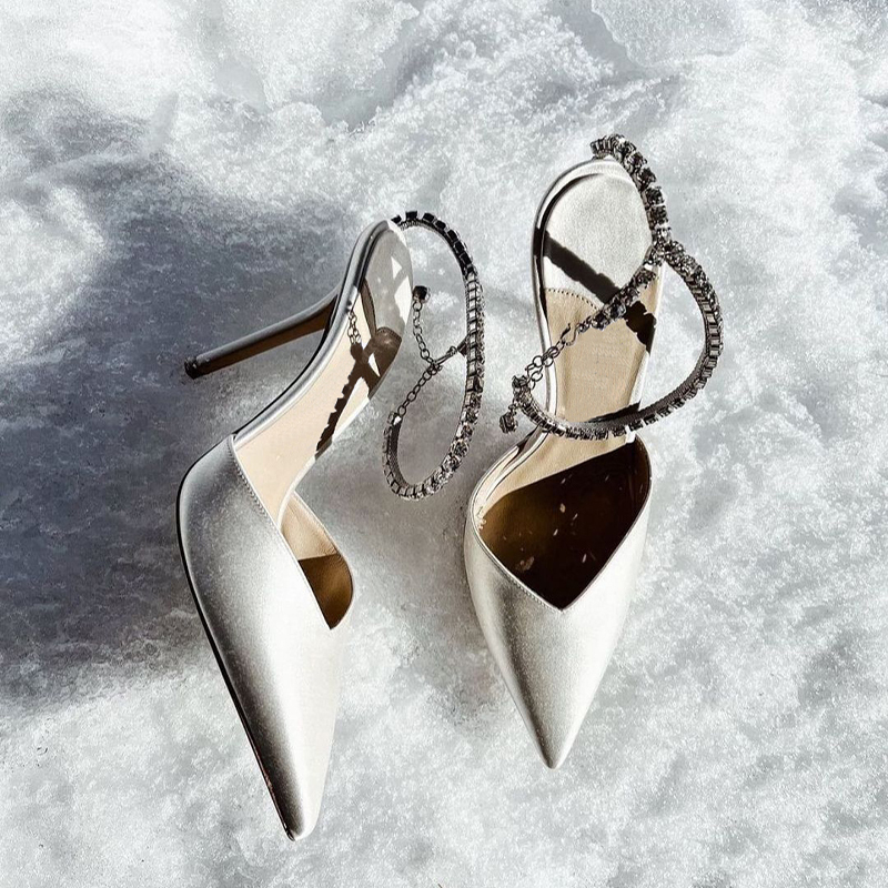 Crystal Pendant White Wedding Shoes 2026 New Pointed Toe Stiletto Strap with Rhinestones Closed-Toe Banquet High-Heeled Sandals Crystal Pendant White Wedding Shoes 2026 New Pointed Toe Stiletto Strap with Rhinestones Closed-Toe Banquet High-Heeled Sandals