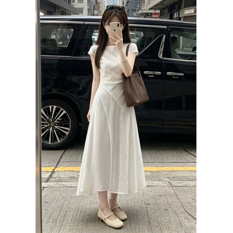 High-Quality, Stylish, Beautiful, Age-Reducing, Slimming, Petite Women's Dress for Summer Beach Vacation Long Dress High-Quality, Stylish, Beautiful, Age-Reducing, Slimming, Petite Women's Dress for Summer Beach Vacation Long Dress