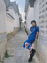 Yellow pussy classmates original homemade live with flowers sweet and cool new Chinese pearl small blouses flowers half-skirt