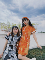 Yellow Pussy original butterfly with bickering Chinese wind Heavy work butterfly jacquard short qipao bright silk satin pendant with skirt