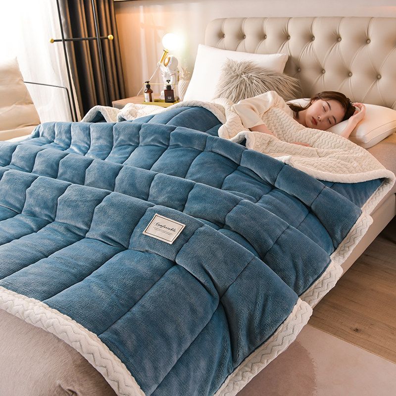Autumn and winter thickened three-layer blanket quilt milk velvet coral velvet flannel air-conditioning towel quilt sofa cover blanket