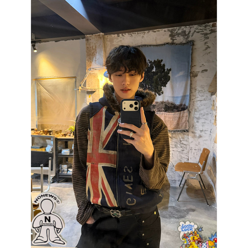 26Aw Raw Edge Hooded Printed Vest Zipper Cardigan Sleeveless Jacket American Street Style Vintage Vest Jacket for Men and Women