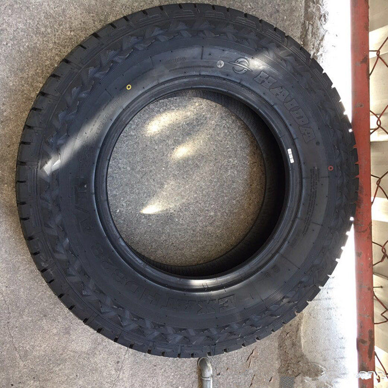 Pickup truck tire 21575r 15 265 65r 17 245 75r 16 225 235 70 r16 off-road all terrain