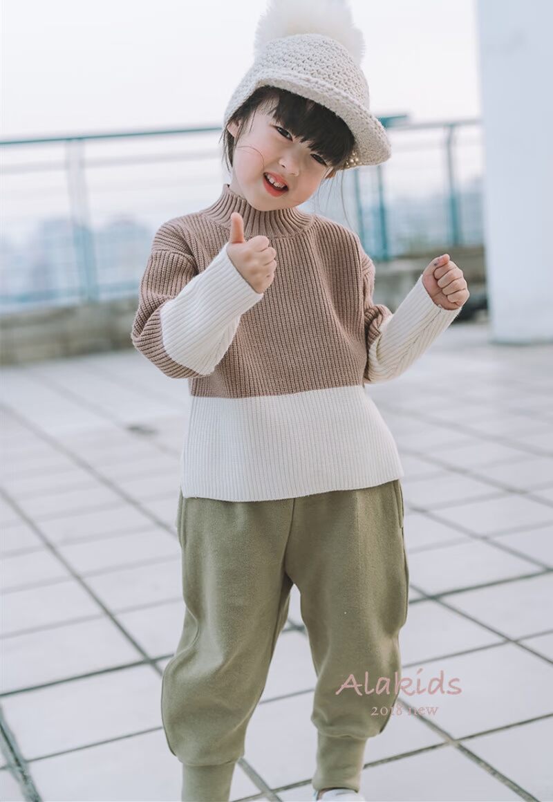 Quần áo trẻ em tinh tế mùa thu 2018 quần mới cho trẻ em thể thao và giải trí lỏng lẻo Quần đan 2621 quần short bé gái