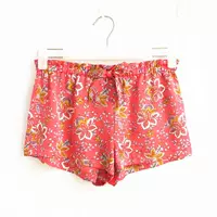 Eiger Etam Đồ lót quầy xác thực in tuyệt đẹp đàn hồi eo quần short satin đồ ngủ 160791079 quần lửng nữ