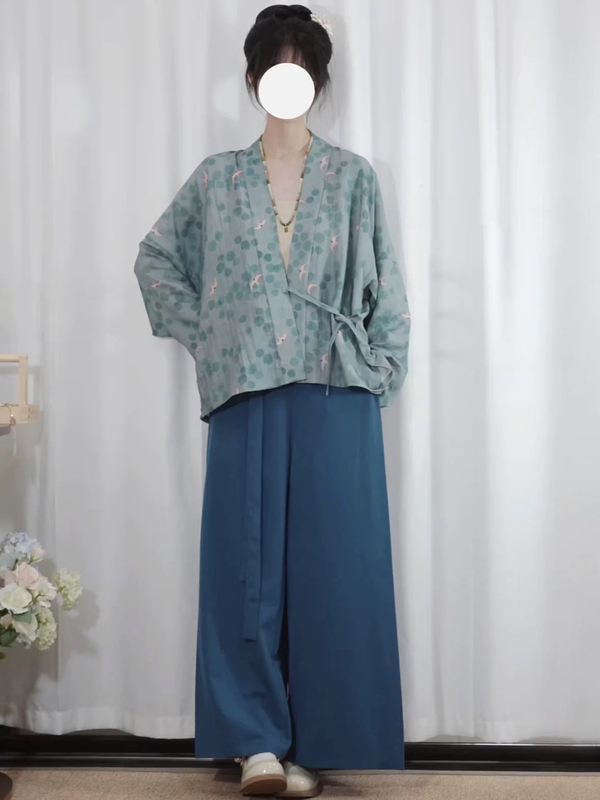 Autumn Wood Hanfu [Floating Kite] Printed Matching Set with Flutter Sleeves, Tencel Camisole, Wide-Leg Pants, Everyday Chinese Style Outfit