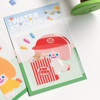 Светло -серая попкорн девушка