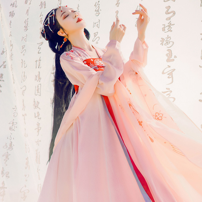 淘宝转运重回汉唐萦妆汉服女原创中国风春装日常对襟齐胸襦裙套装非 古装