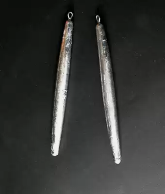 Anchor fish sinker anti-hanging at the end of anchor fish sinker