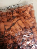 Taiwan gold pen P4 screw-type crimping cap rotary terminal block wiring cap 500 pack orange