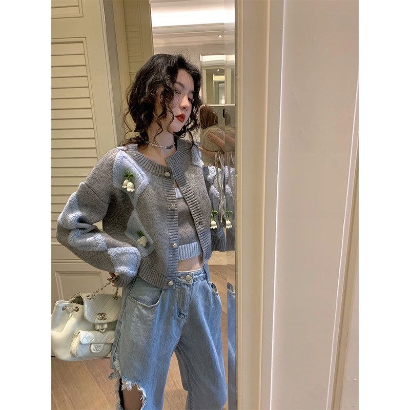 2022 spring new handmade flowers Two sets knitted cardiovert female magazon short knitted blouse sweater jacket