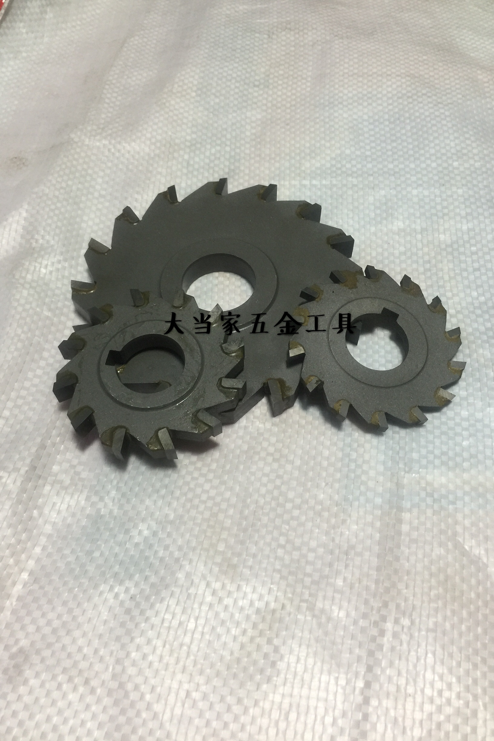 Phi 1 0 0 X 3-2 2 thick inlaid carbide tungsten steel with three-edge milling cutter saw blade disc milling cutter welding edge milling cutter