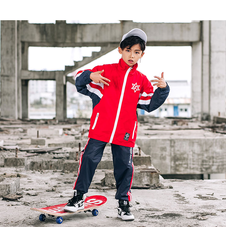 Trẻ em nhảy đường phố trang phục hiphop bé trai in áo khoác trẻ em đường phố biểu diễn hip hop phù hợp với mùa thu và mùa đông thủy triều quần khiêu vũ cho bé