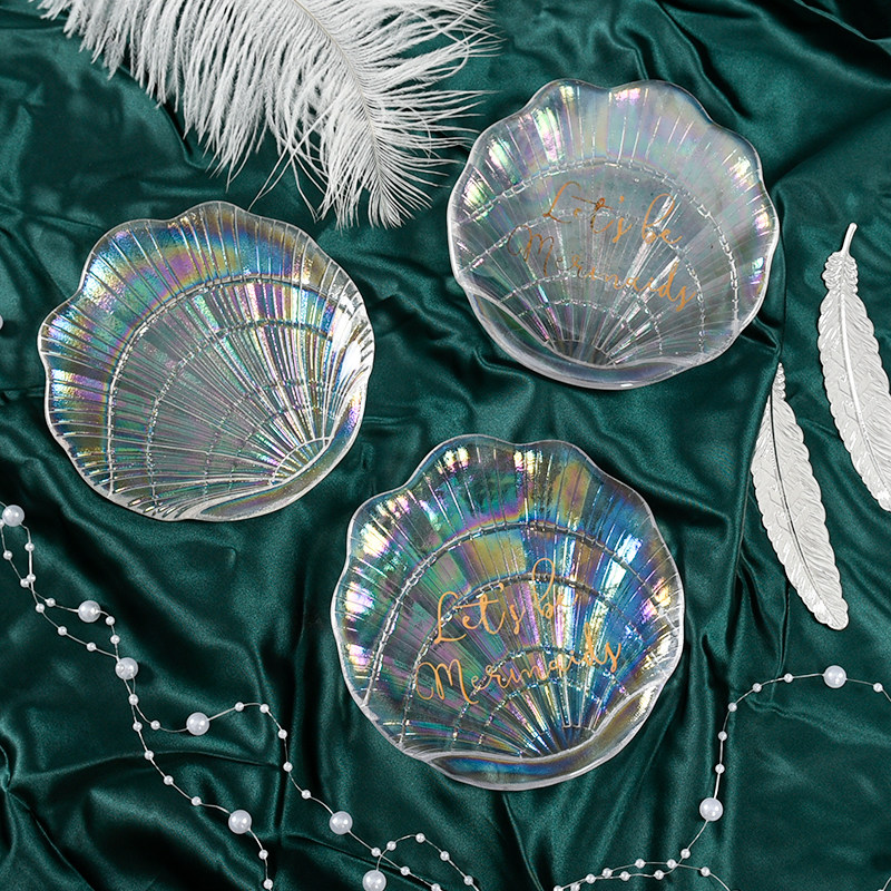 Beauty nail handpicked Photographed Props Dazzling Glass Shell Disc jewellery containing disc Photographic Pendulum with background Decorative Props