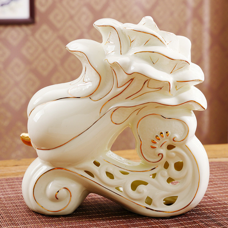 New house occupation with property Swaying Pieces Wine Cabinet Decorations home Living room Xuanguan Ceramics Handicraft Qiao relocating to a new residence