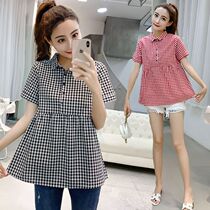  Pregnant womens t-shirt summer short-sleeved Korean plaid cute pregnant womens doll shirt short loose shirt shirt womens two-piece suit