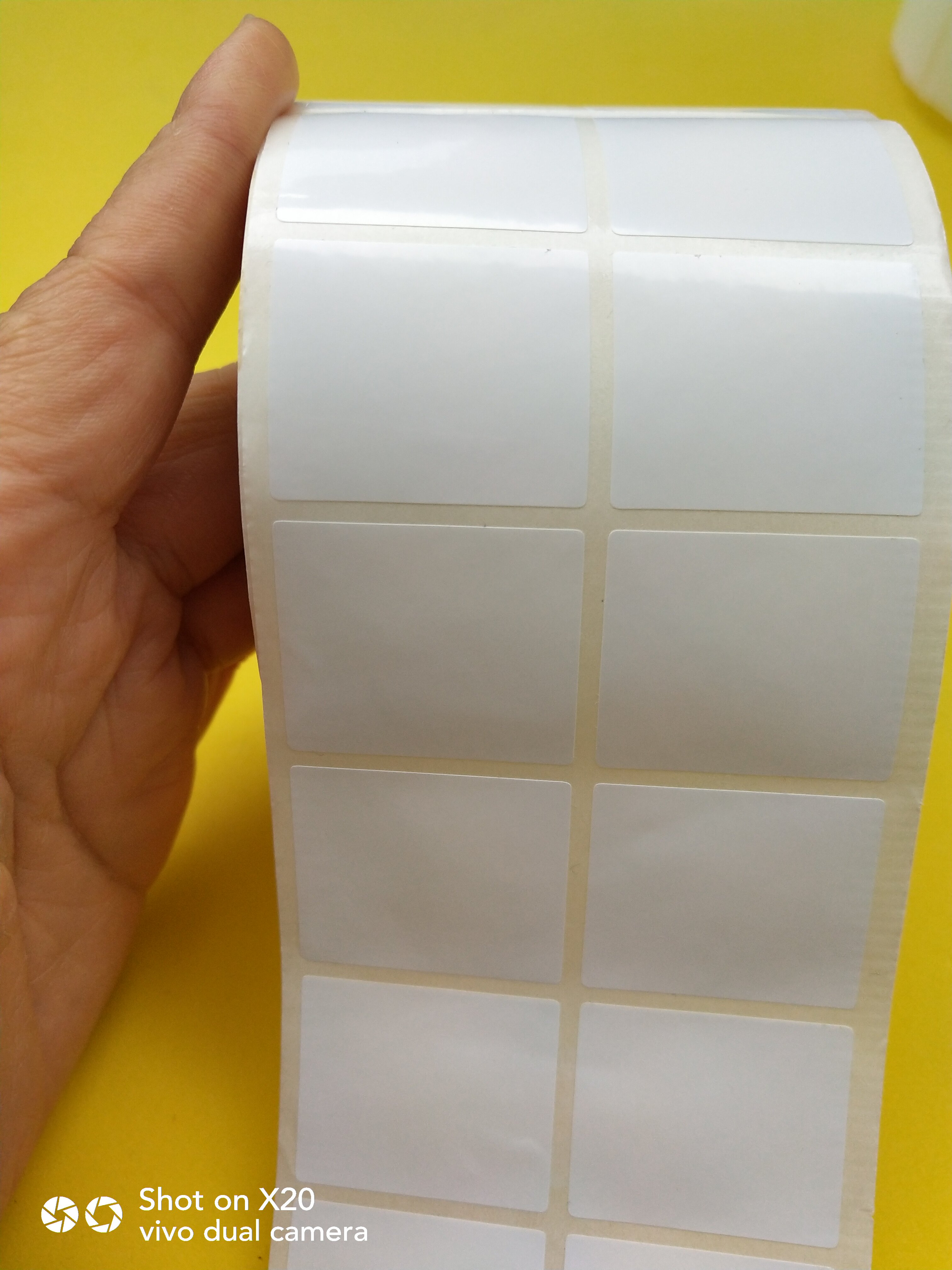 Black copper label paper 50*30*2000 product model sticker can tear printed bar code paper customized