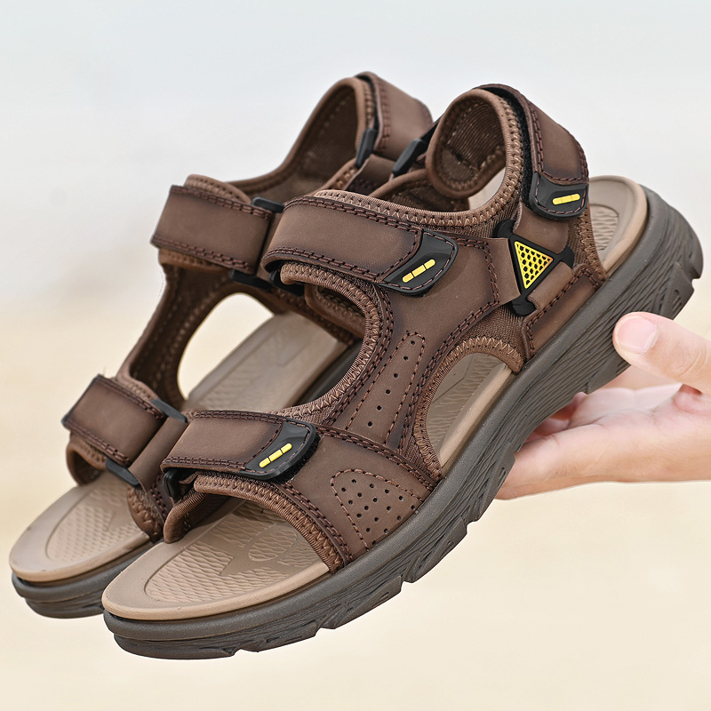 Western Regions Camel Sandals Men's Leather Summer Breathable Sports and Leisure Outdoor Top Layer Leather Beach Shoes