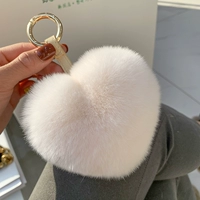 Молочно-белый