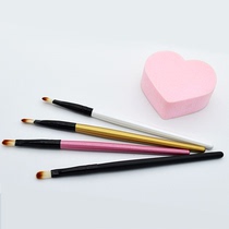 Lip spoon Lip brush for drawing lipstick Lipstick brush Small lip brush Mini makeup brush portable ultra-small beginner single branch