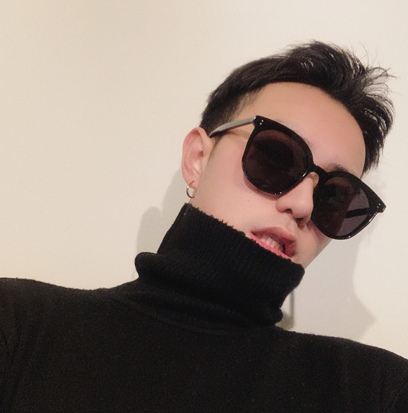 Sunglasses poison with MY driving female glasses Fashion Square super light Big Face male driving shake sound Sunglasses Black polarized