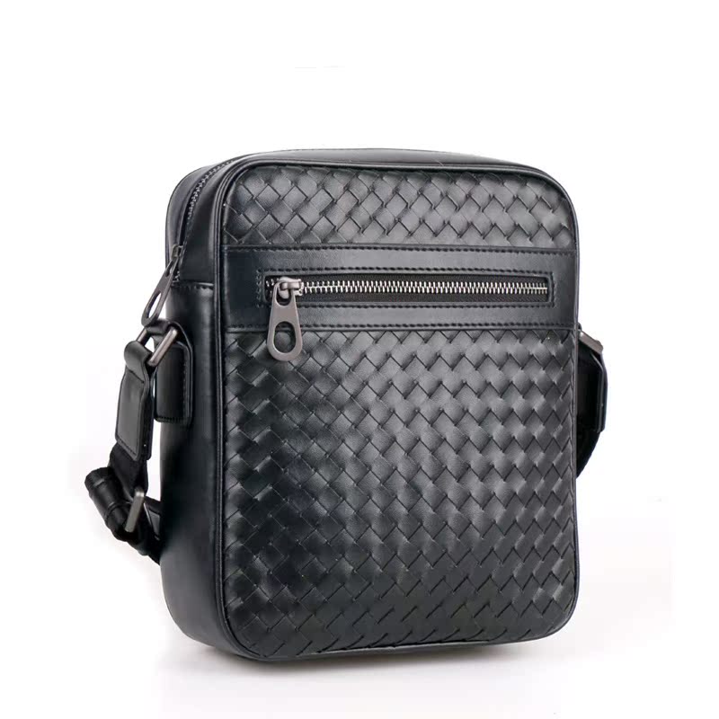 Hong Kong men's 2022 new casual leather shoulder bag niche business trendy large-capacity messenger bag