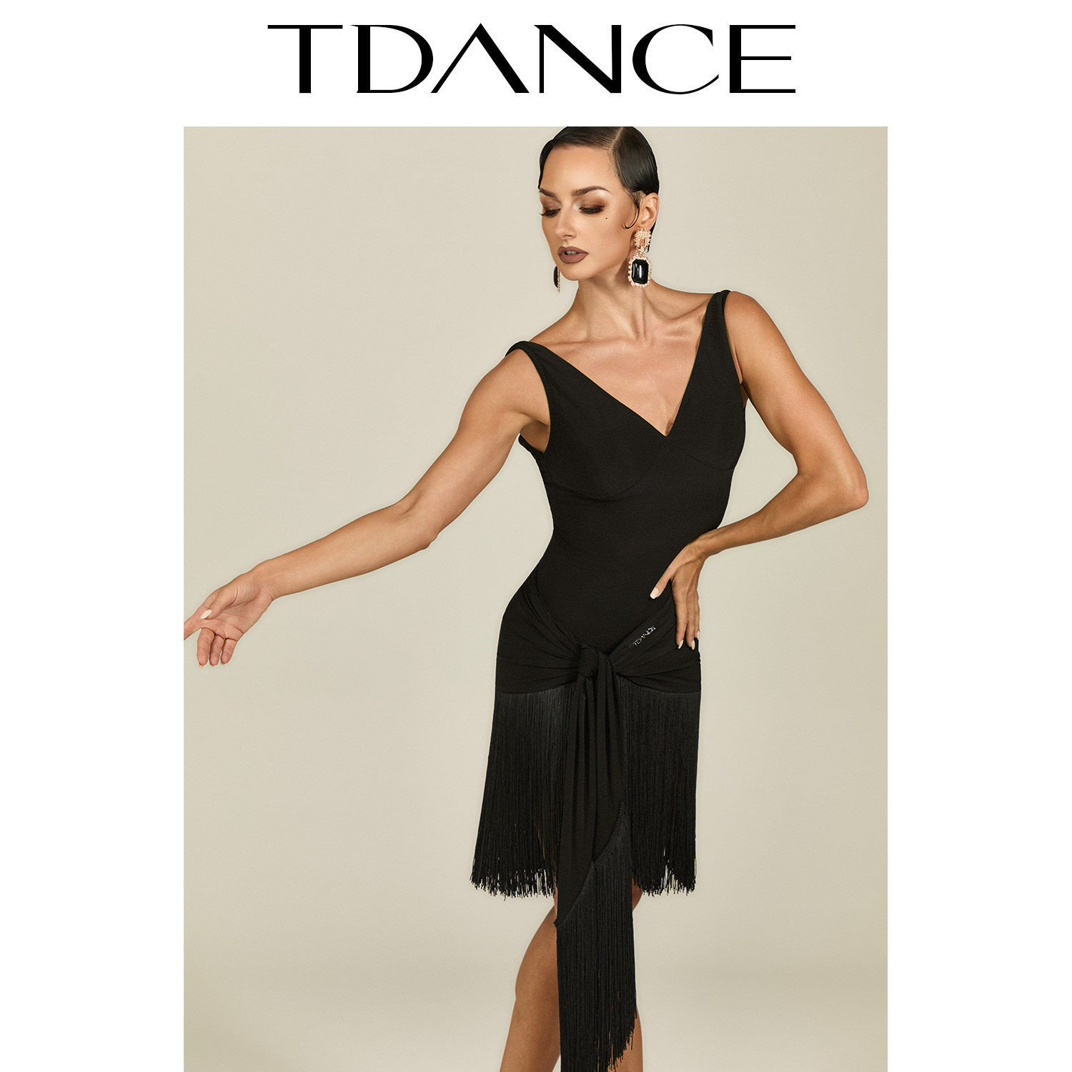 2026年拉丁舞必备单品：这款不规则流苏臀巾一片裙适合哪些人？