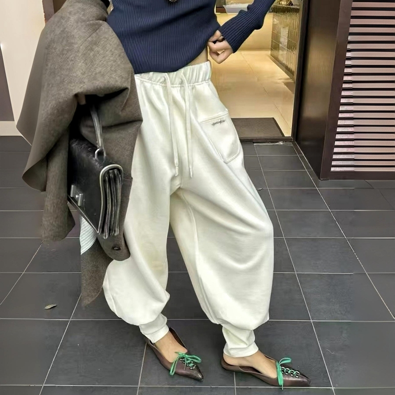 Designer Boutique Off-White Elastic Waist Drawstring Casual Pants Sweatpants for Women, Size 26, Winter, Loose Fit, Versatile Jogger Pants