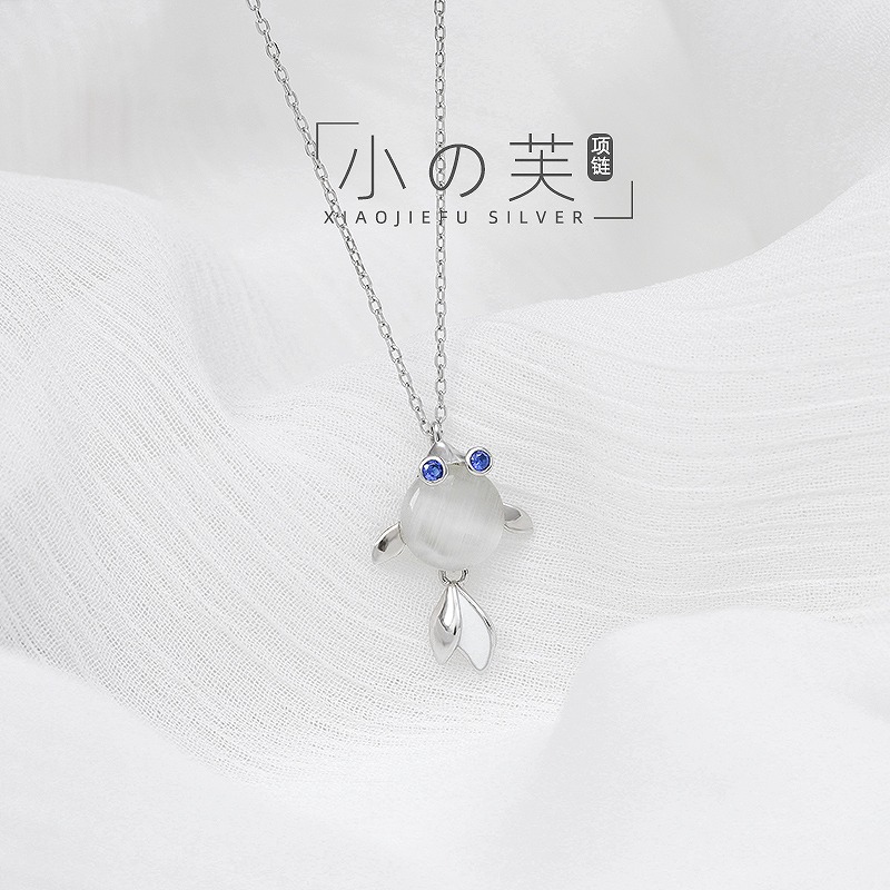 s925 Small silver small fish necklace design sense personality chain female micro - crowd pendant in simple