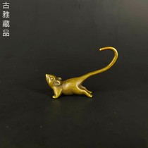 Retro solid copper Japanese-style long-tailed rat zodiac rat copper tea pet small ornaments antique brass carved handle pieces