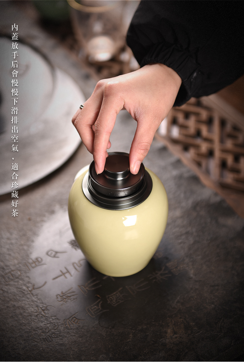 Longquan celadon caddy fixings ceramic sealed cover portable household porcelain jar tea pu - erh tea large POTS of tea