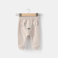 Темно -серой