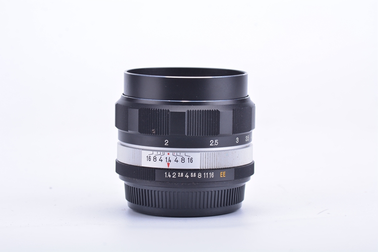 Konica AR mouth 57 1 4 large light circle Dinggio portrait lens silver color black oriental Leica lens 