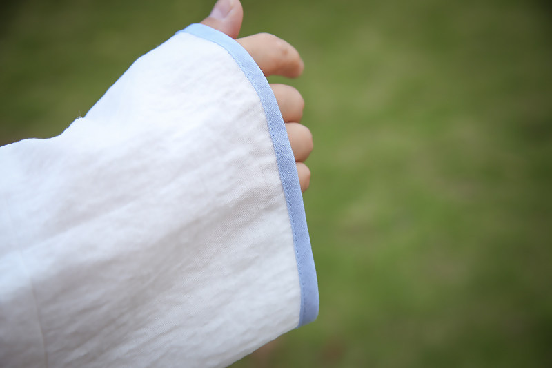 товар из китая None