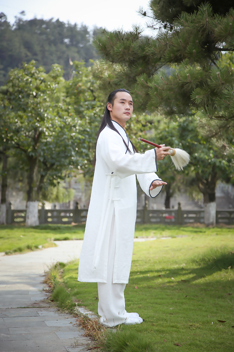 товар из китая None