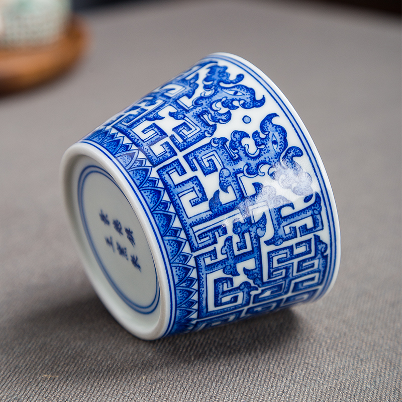 Folk artists hand - made dragon grain blue and white porcelain pot cup of jingdezhen ceramics by hand kung fu tea master single CPU