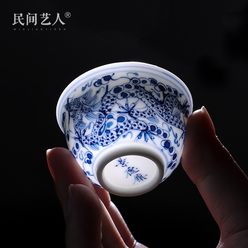 Jingdezhen ceramic hand - made of blue and white porcelain dragon small koubei glaze color restoring ancient ways single cup sample tea cup under the kung fu tea set