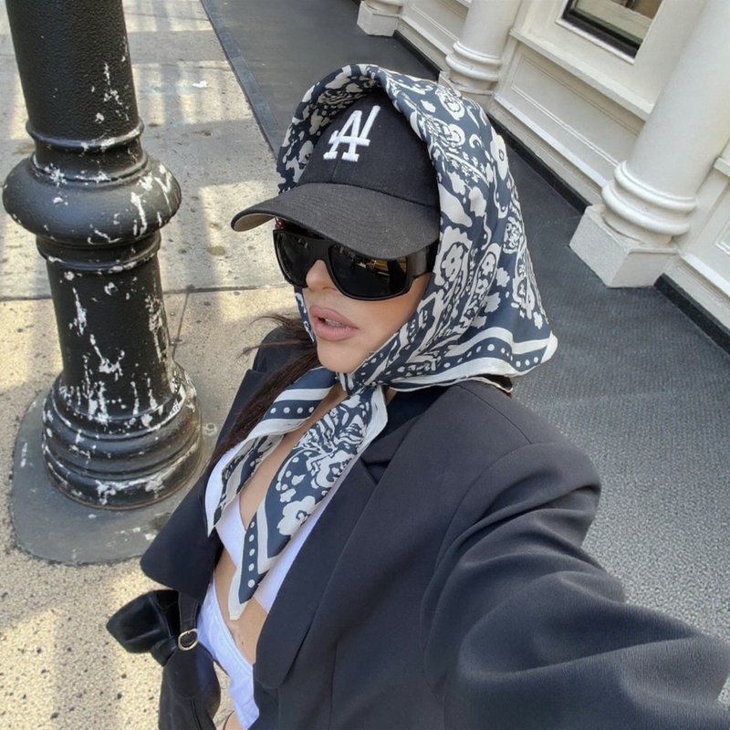 80*80 Paisley Fine Twill Imitation Silk Handmade Printed Headscarf Scarf Shawl Bandeau Decorative Scarf Multi-Purpose