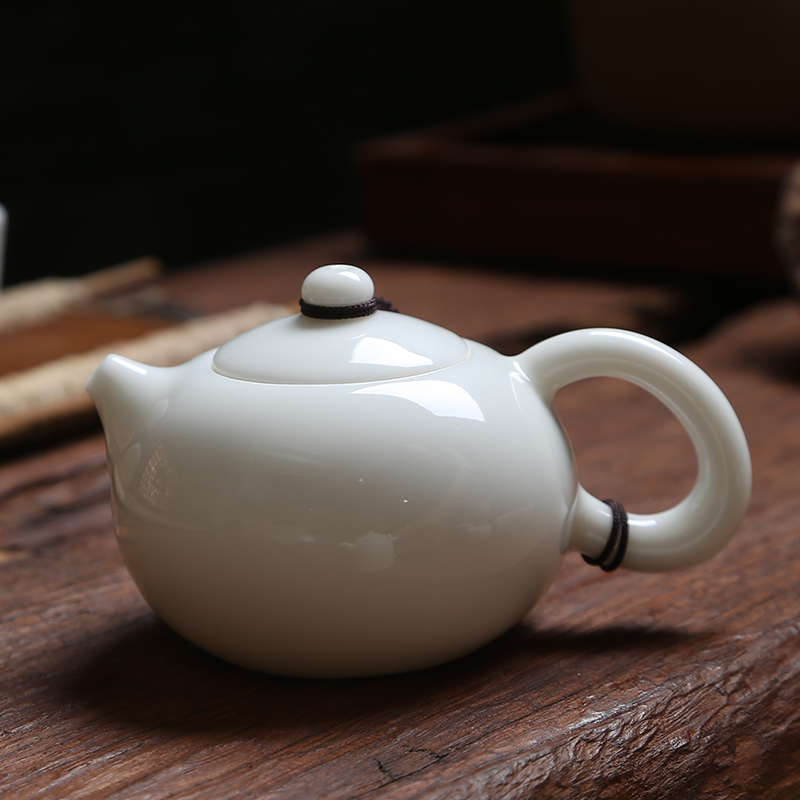 Rather uncommon ceramic teapot dehua white porcelain ivory white Chinese white jade porcelain single pot hand teapot