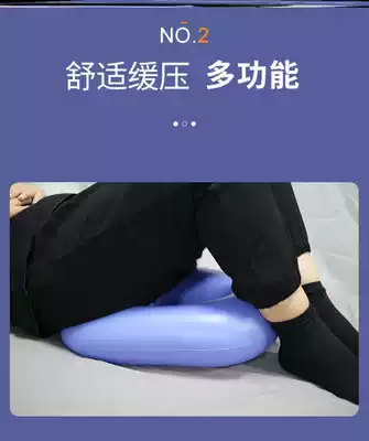 The urinal used by the elderly in the bed is paralyzed. The stool artifact cannot take care of the elderly.