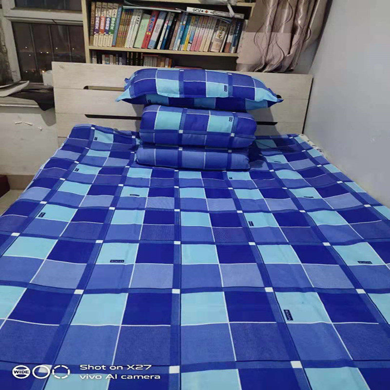 Student dormitory single bed thickened classic blue grid three-piece set four-piece set no Pilling, no fading, no shrinkage
