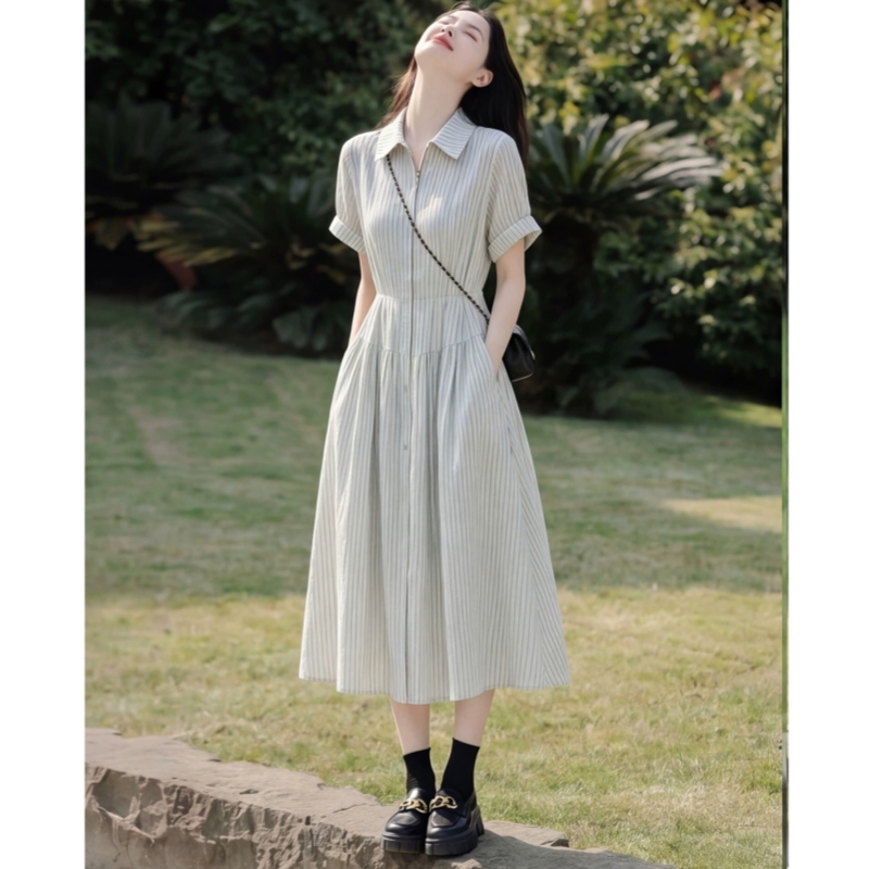 High-End Elegant French Striped Shirt Dress, Mid-Length Cardigan with Zipper, Turn-Down Collar, Waist-Cinching, Slimming Short-Sleeve Dress High-End Elegant French Striped Shirt Dress, Mid-Length Cardigan with Zipper, Turn-Down Collar, Waist-Cinching, Slimming Short-Sleeve Dress