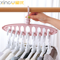 Star Optimus House students use magic nine-hole wardrobe to receive multi-functional mesh hanging clothes drying racks