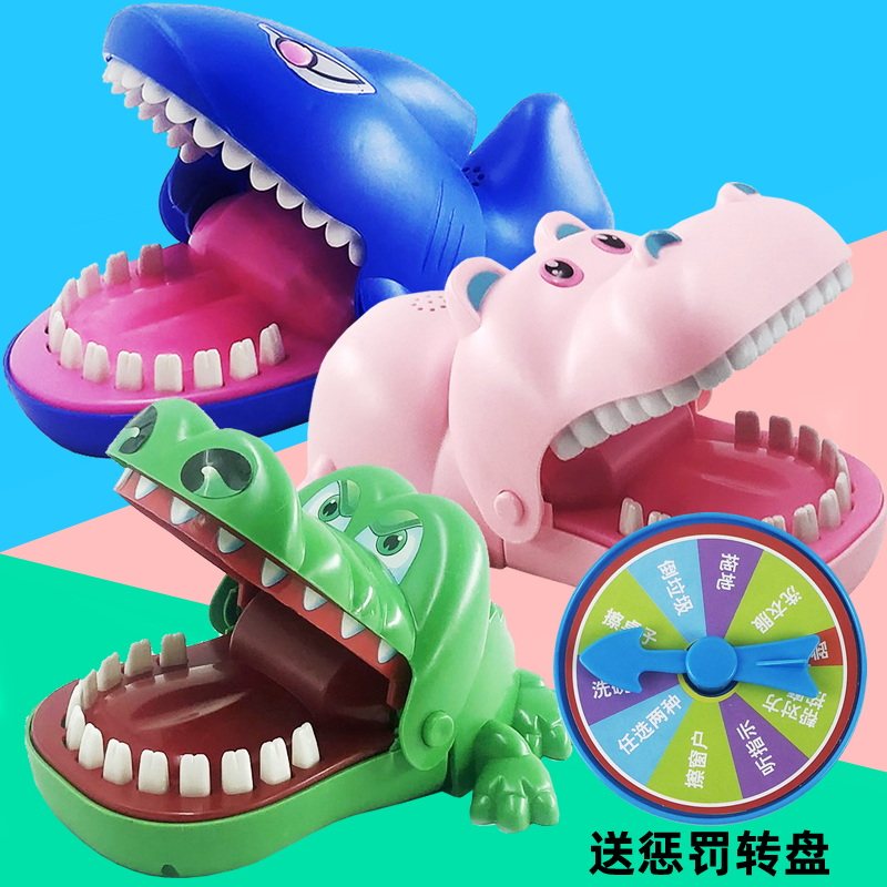Biting hand shark toy crocodile tooth toy biting finger big mouth extraction whole person vibrato the same children's toy